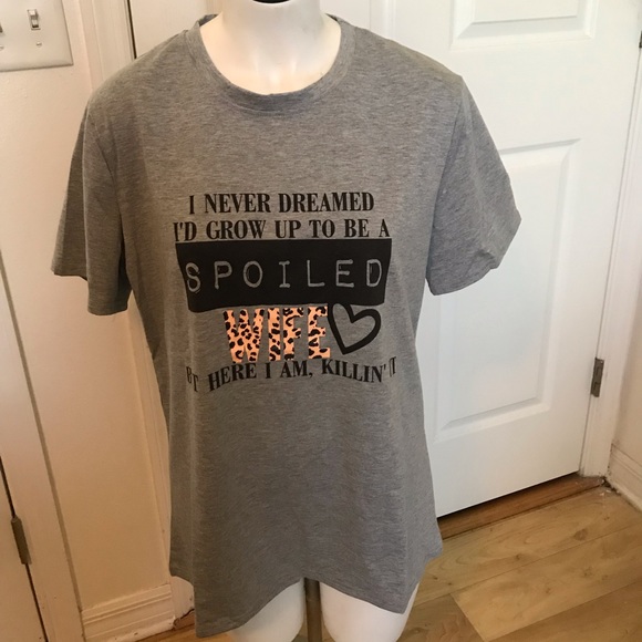 Tops - Picture 5 of 8